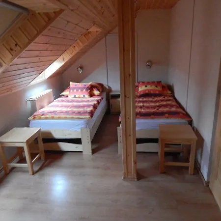 Gabriella Vendeghaz Hotel *