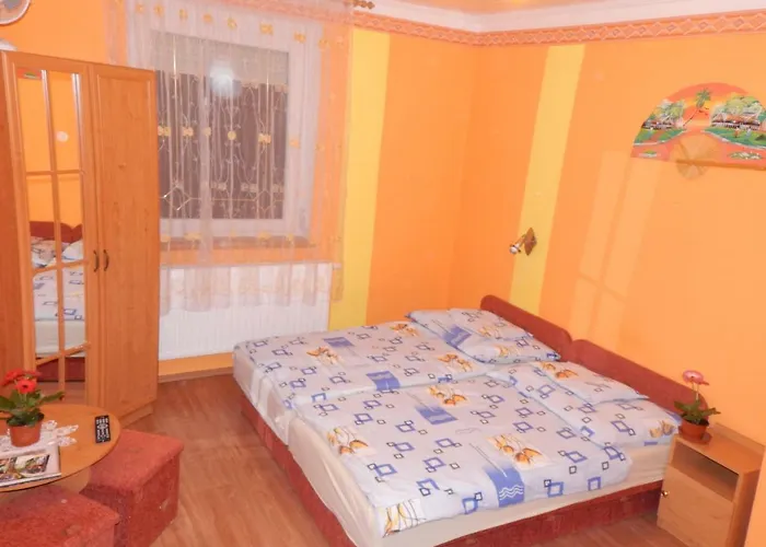 Hotel Gabriella Vendeghaz *